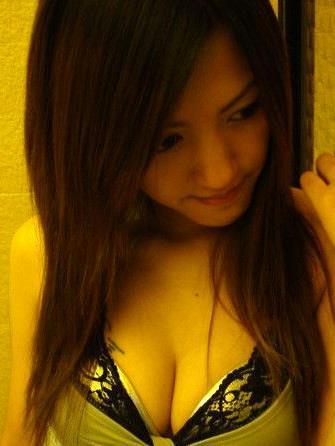 《卿本佳人》未删减版在线观看
